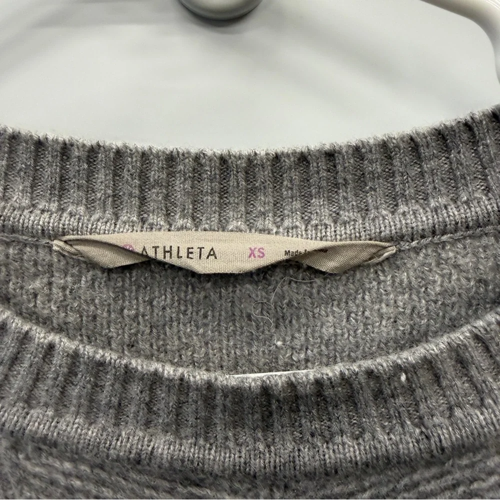 Athleta Wool Cashmere Sweater | Gray Textured Knit | Hi-Low Hem | XS - Picture 4 of 5